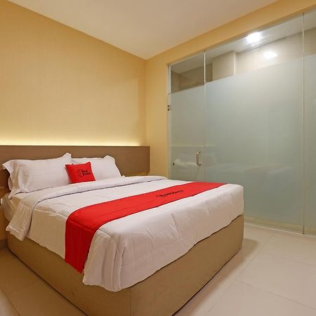 Reddoorz Plus Near Java Mall Semarang Hotel Buitenkant foto